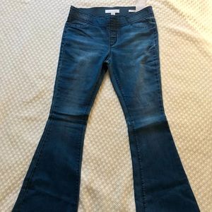 Kenneth Cole Reaction Flare Jeans. Size 10